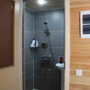 Апартаменты (Апартаменты — 1-й этаж) Log cabin in the center