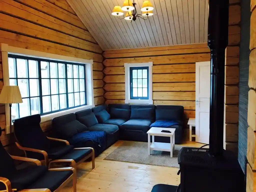 Дом (Синий, на берегу озера с видом на скалу) Forrest Lodge Karelia
