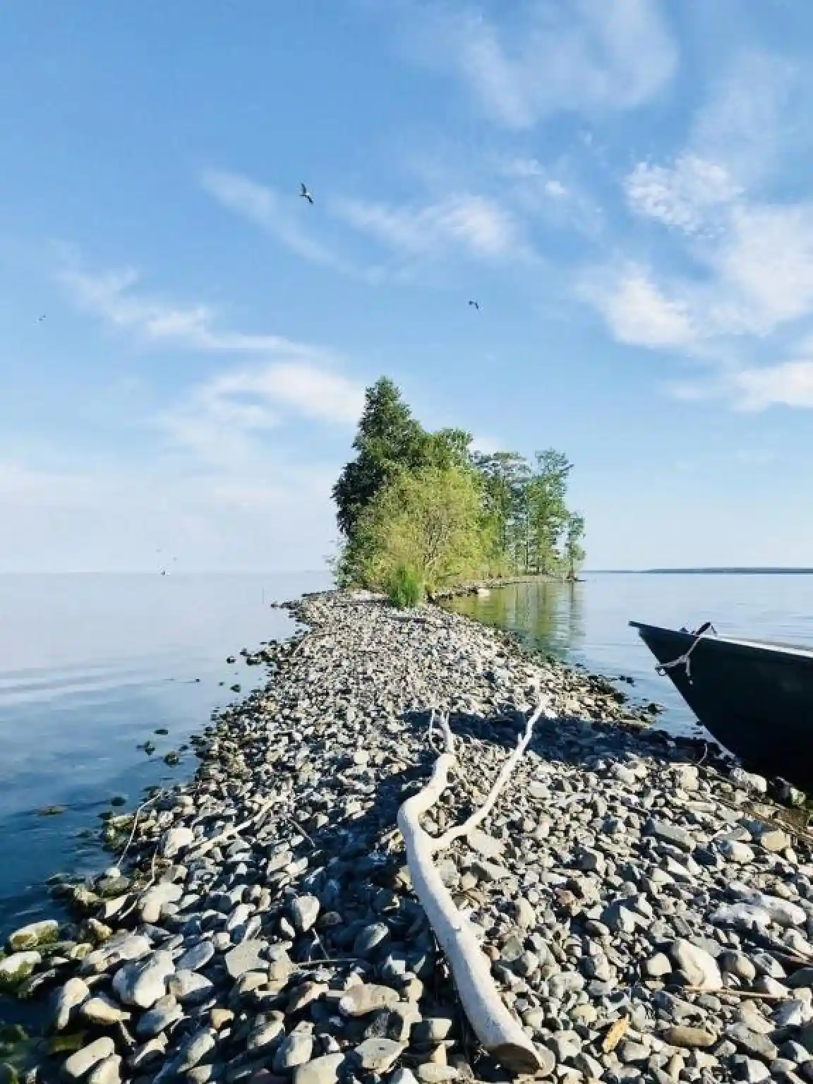 Домик на берегу Онежского озера в Янишполе