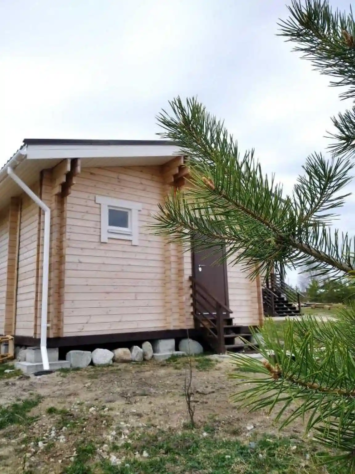 Дом для отпуска на берегу озера Маслозеро в Паданах
